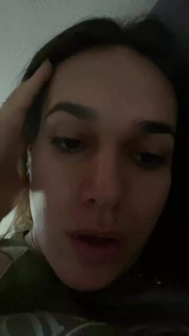 DelfiVarez on Cam4 
