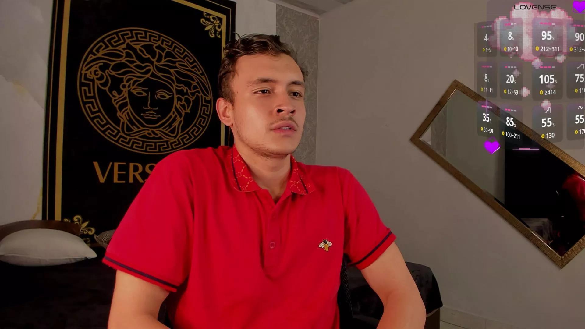 Desmon_Clark on Cam4 