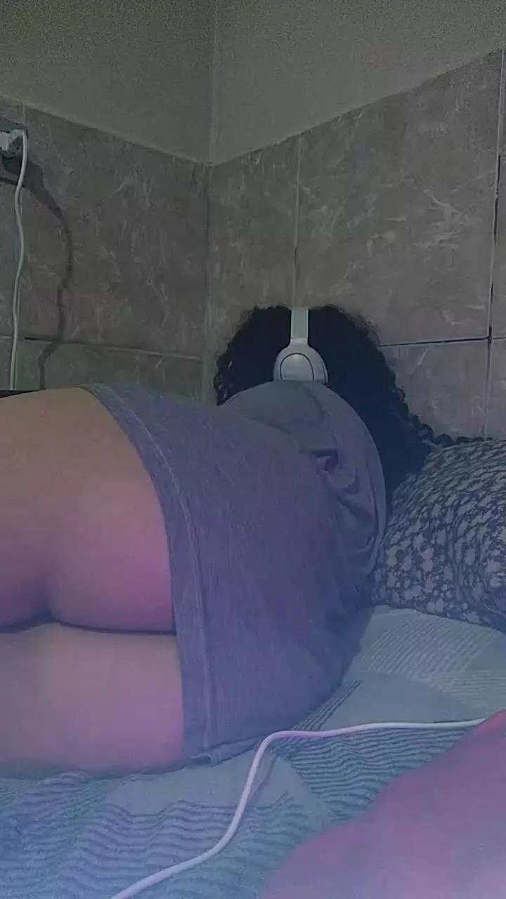 Deusa_Aster on Cam4 