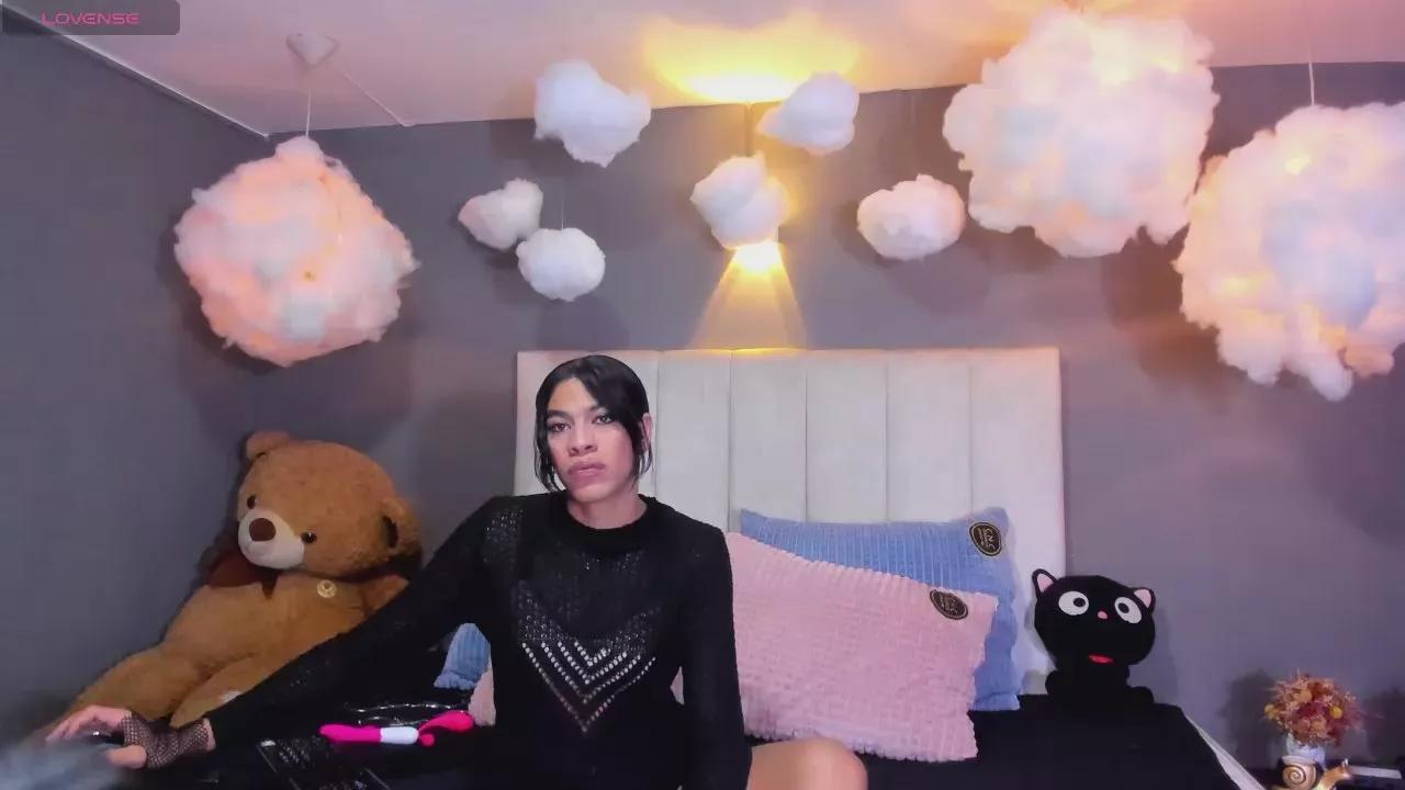 Divinebrown_ on Cam4 