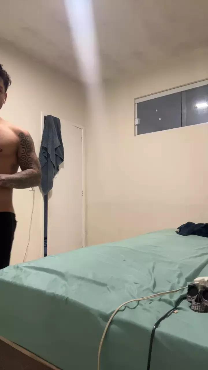 Dobromx on Cam4 