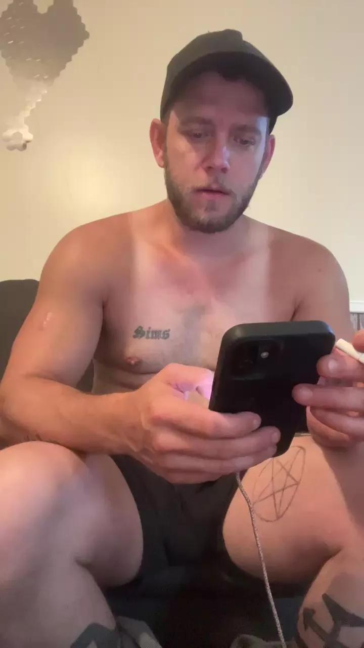 Dr_longDick91 on Cam4 