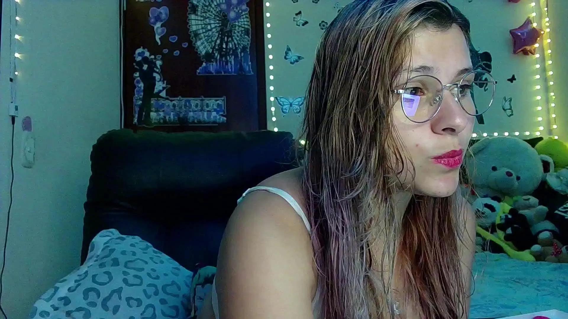 Elith20 —  #bdsm #pussy #masturbation #armpits #ass #feet