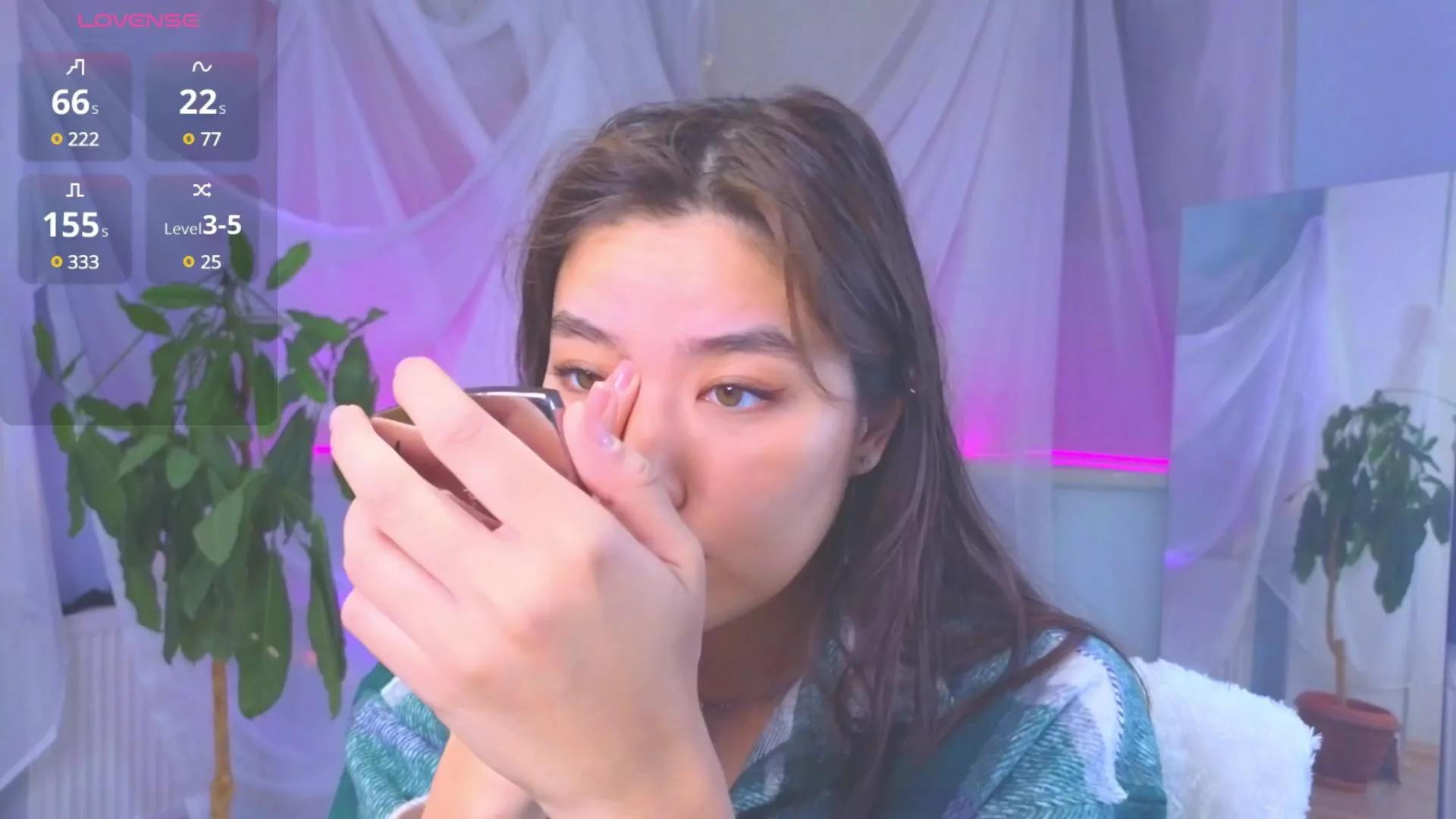 ElletteBenny on Cam4 