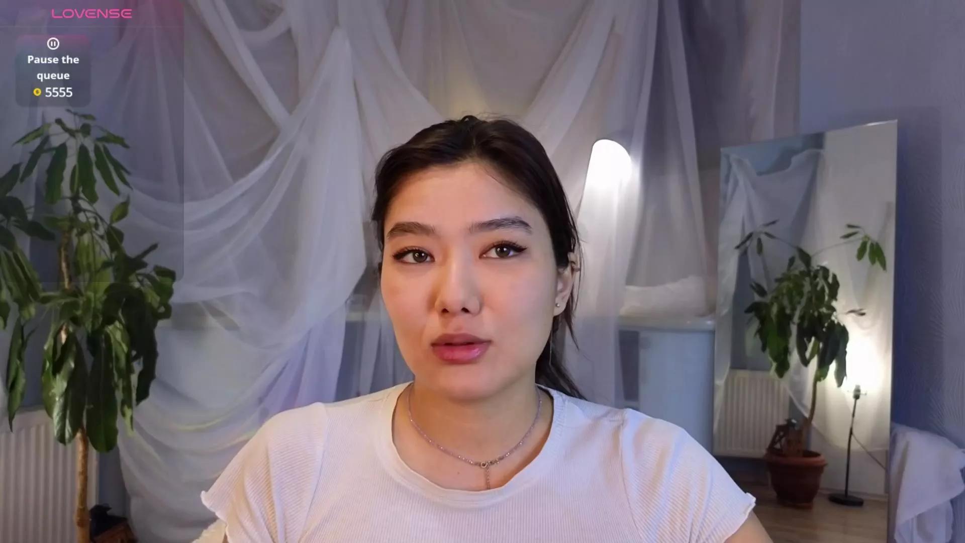 ElletteBenny on Cam4 