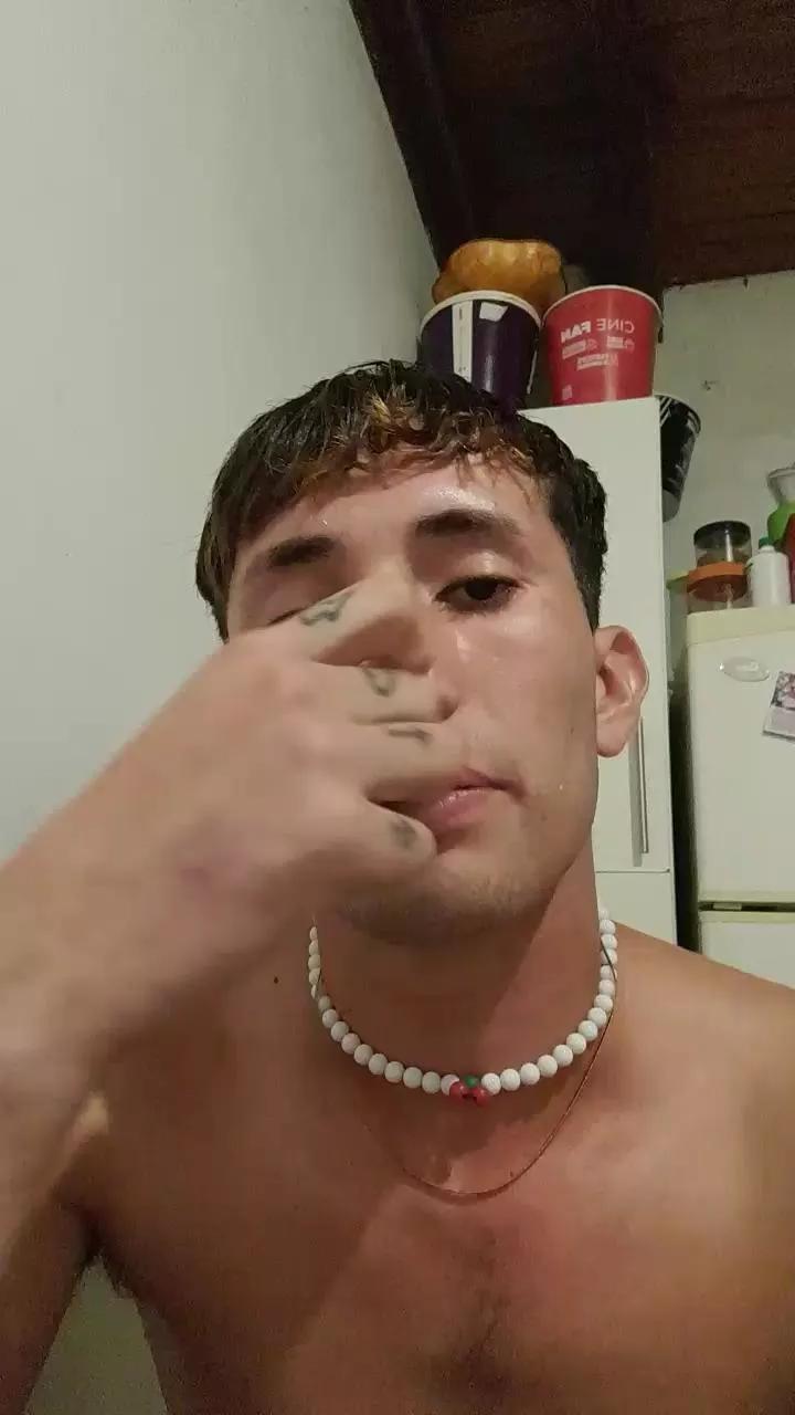 Elnenejapi on Cam4 