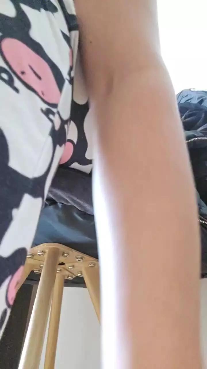 Estefanii_R on Cam4 