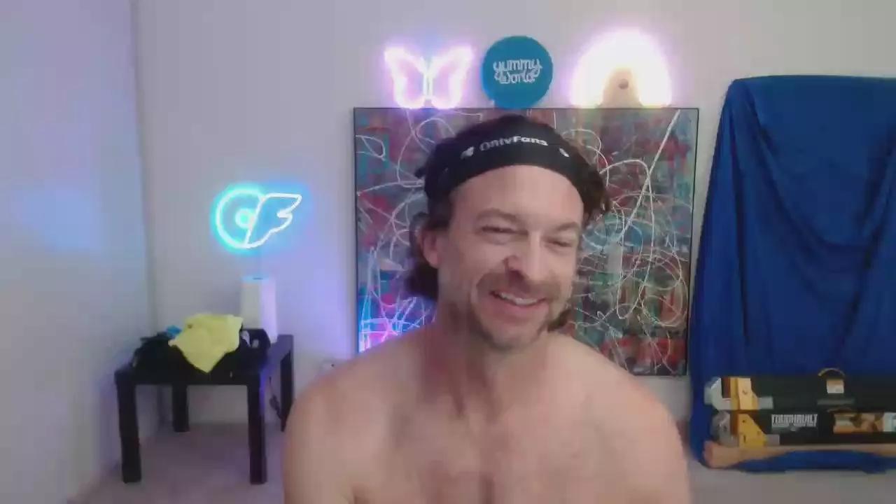 exhibitthis on Cam4 
