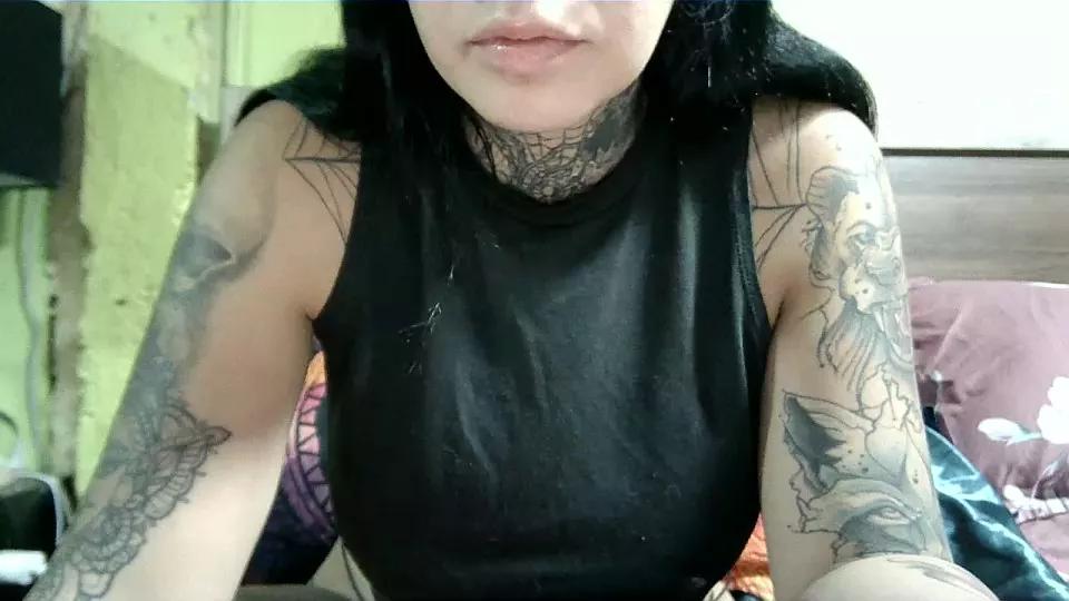 Exotik_gyal on Cam4 