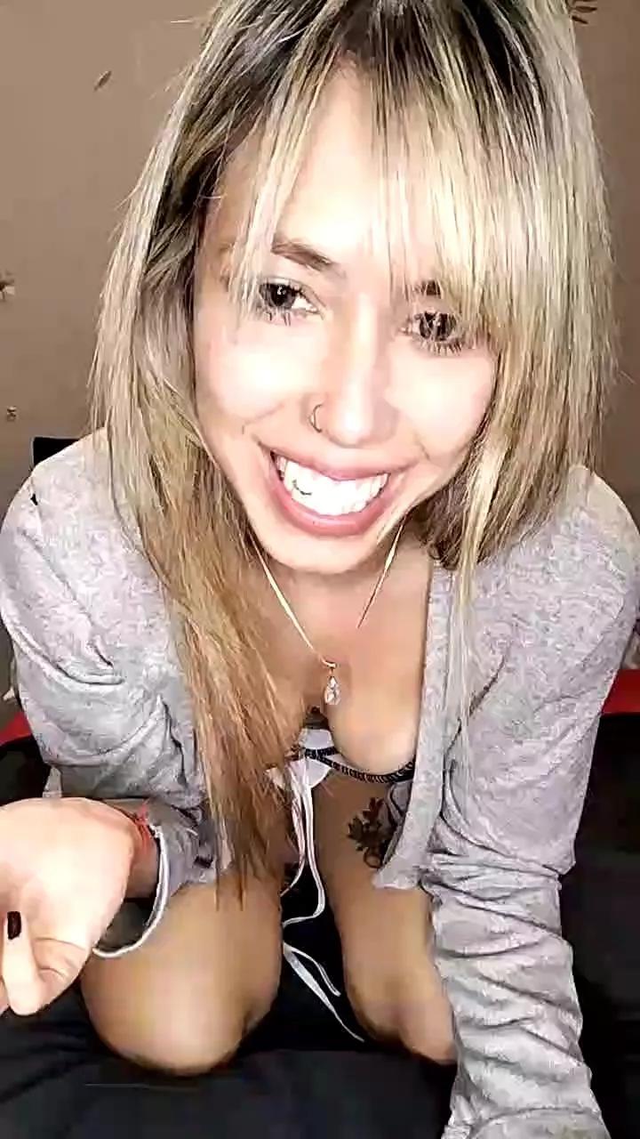 Florcitapole on Cam4 