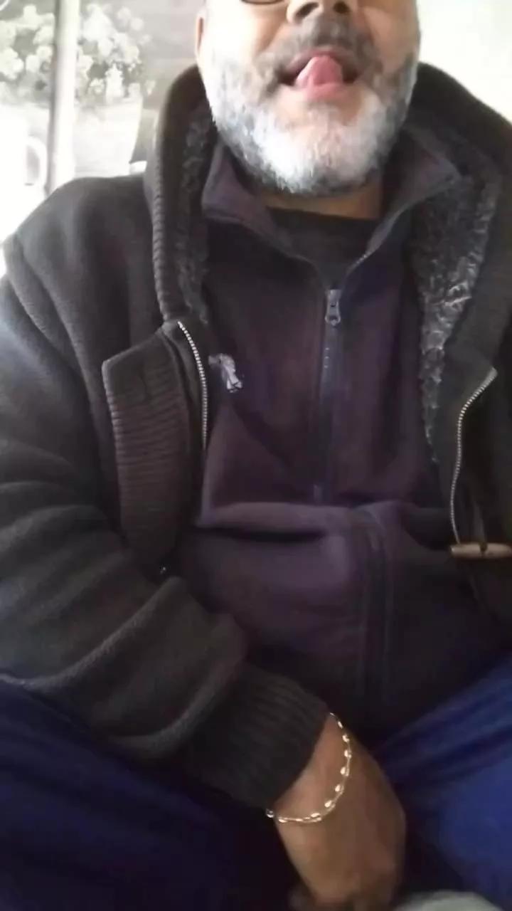 Footjobest60 on Cam4 