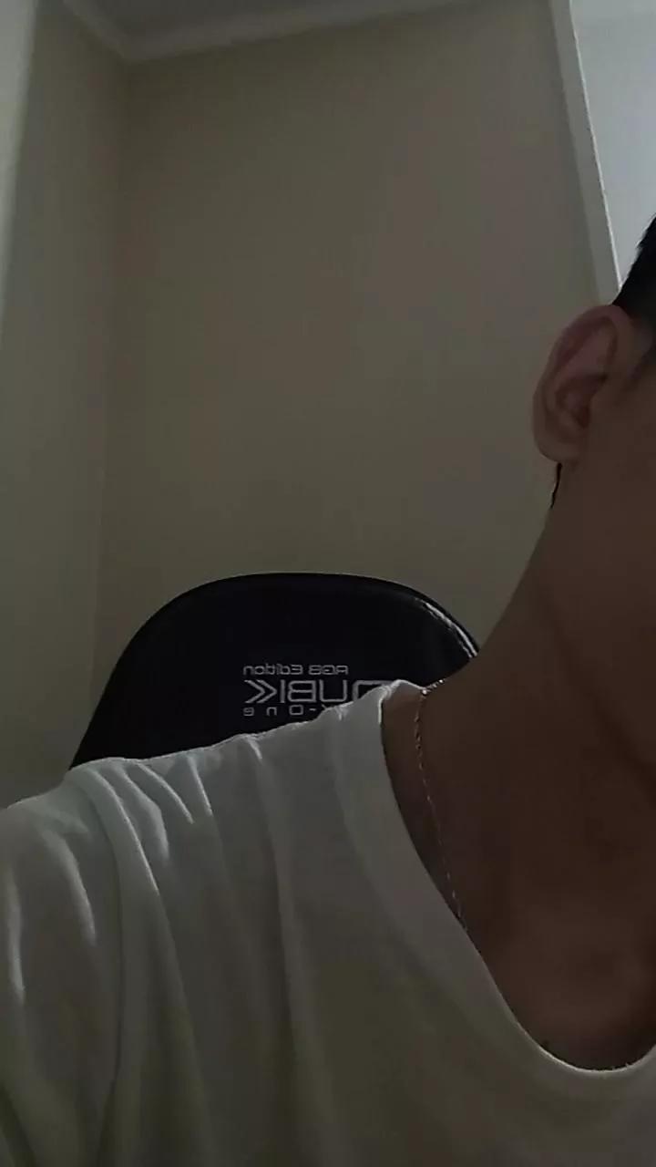 francisboyhot on Cam4 