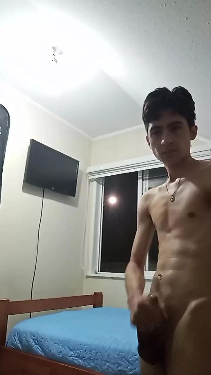 francisboyhot on Cam4 