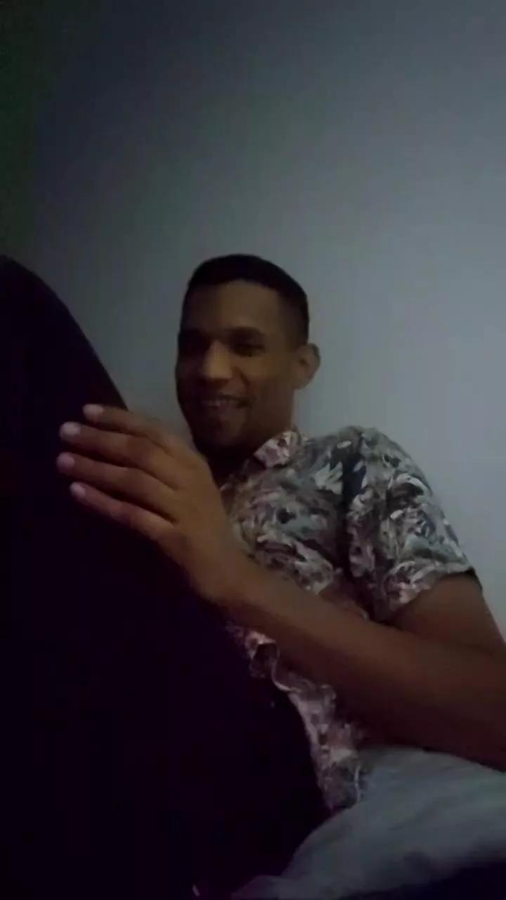 Francopolo23xxl on Cam4 