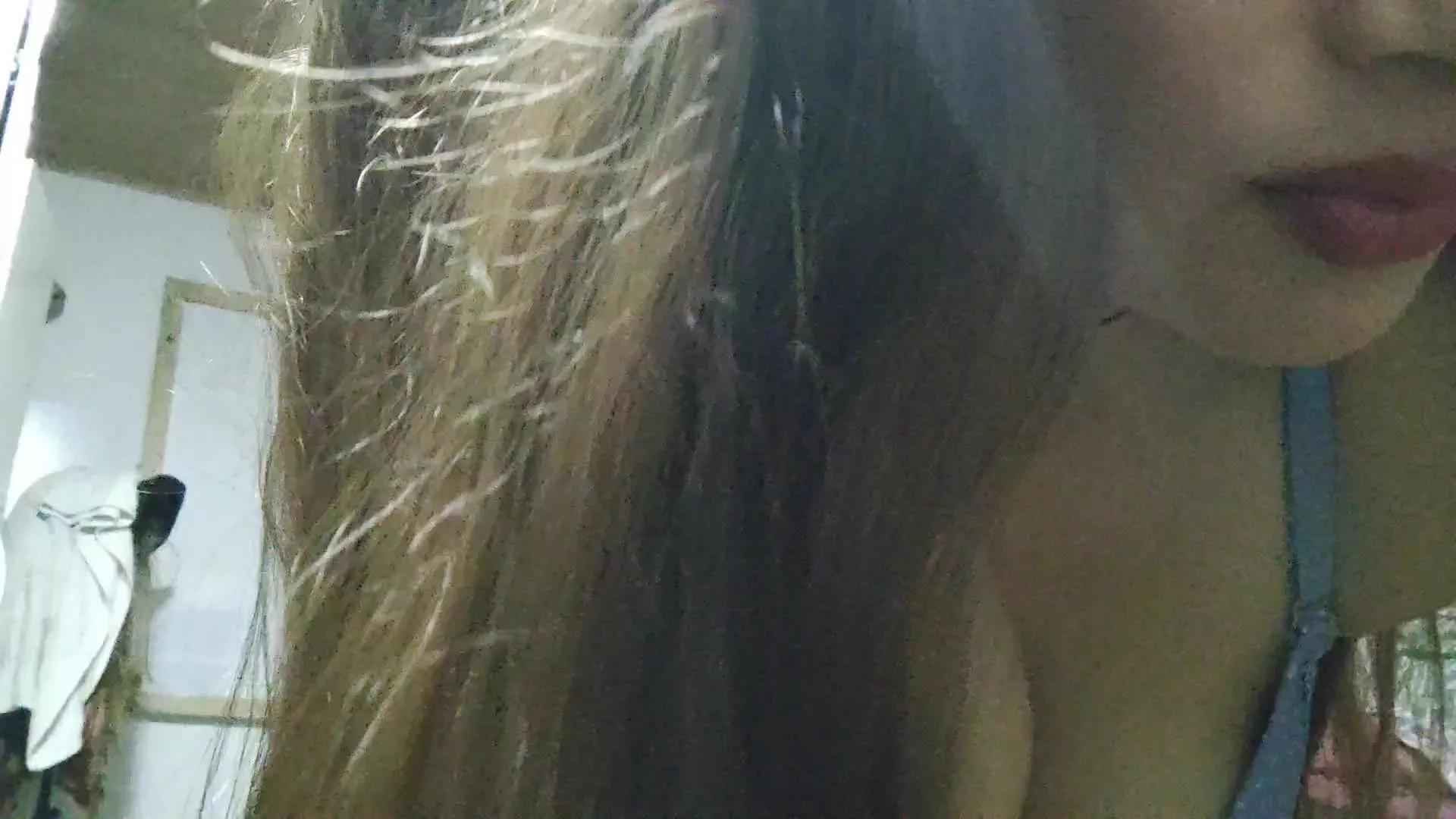 Fredericka on Cam4 