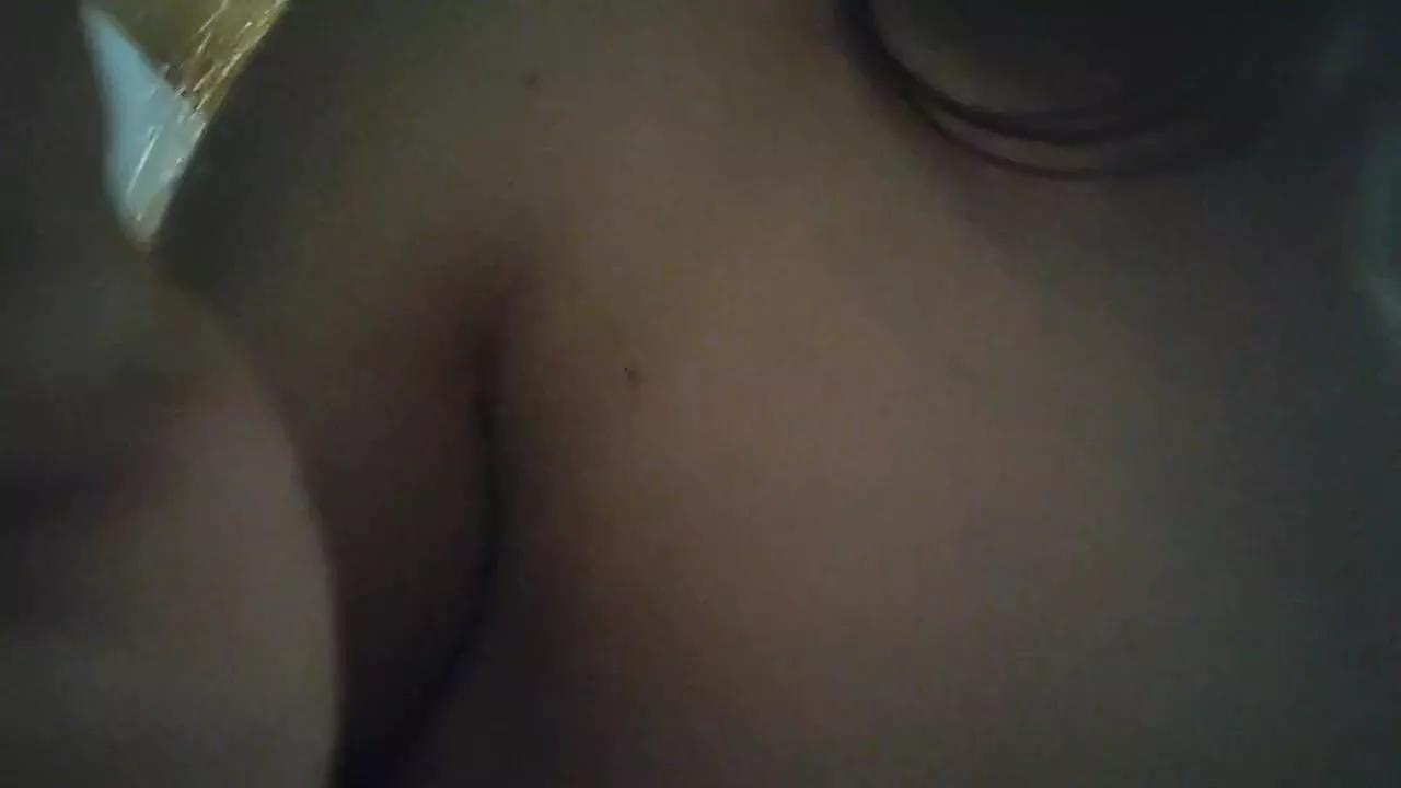 Fredericka on Cam4 