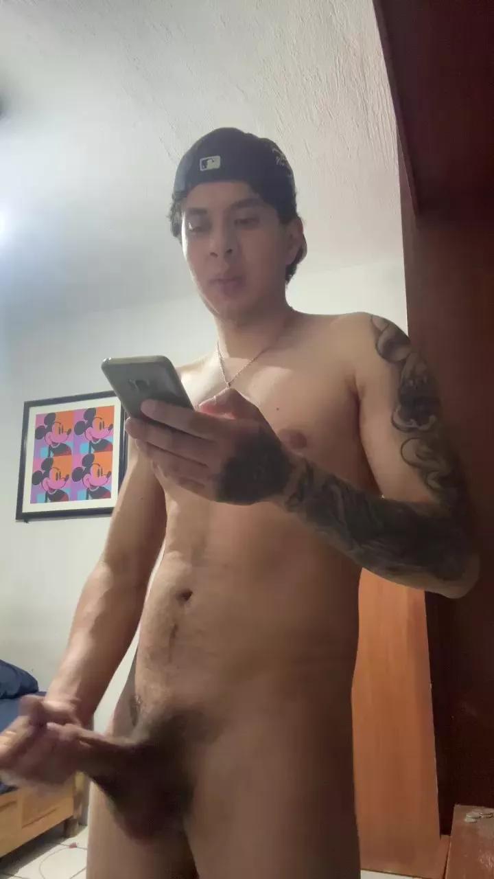 Freshmen1 on Cam4 