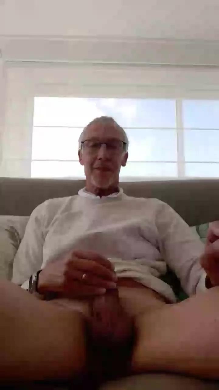 ghislain59006h3 on Cam4 