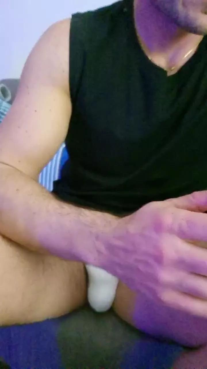 giovan2020 on Cam4 