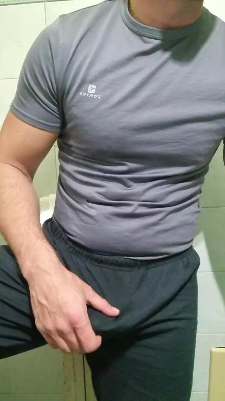 giovan2020 on Cam4 