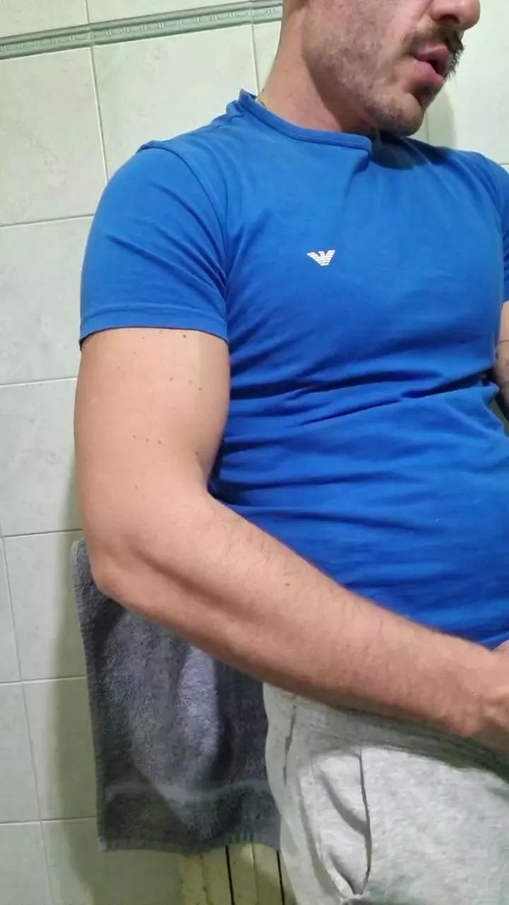giovan2020 on Cam4 