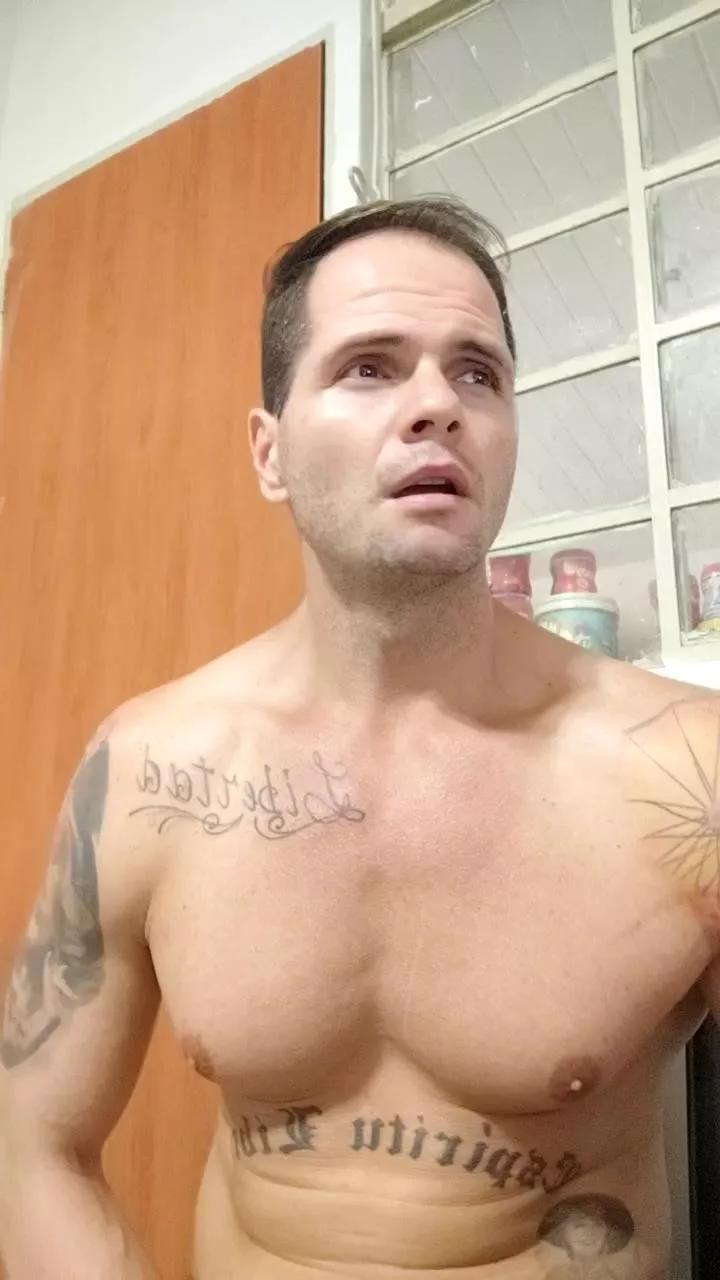 Giricotta on Cam4 