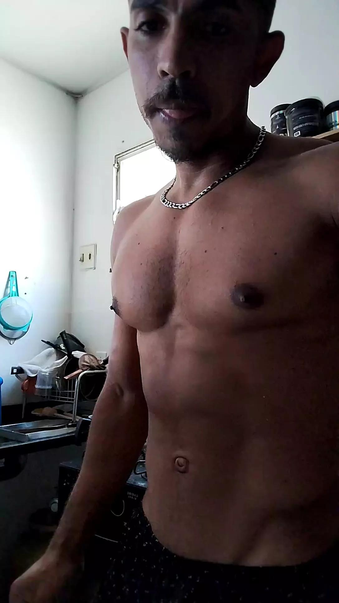 Gm20cm on Cam4 