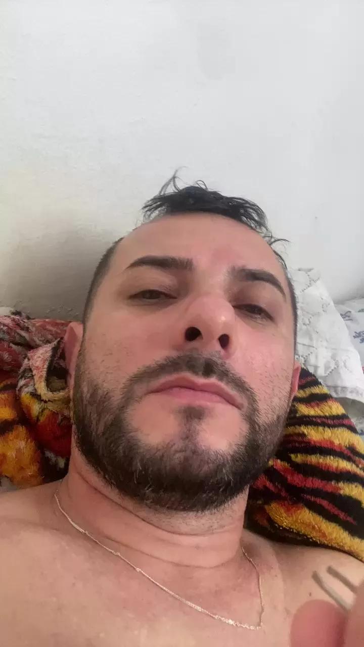 gostosao752 on Cam4 