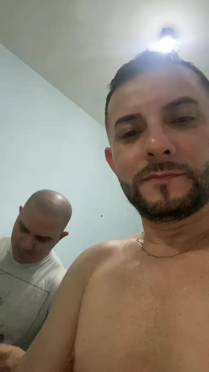 gostosao752 on Cam4 