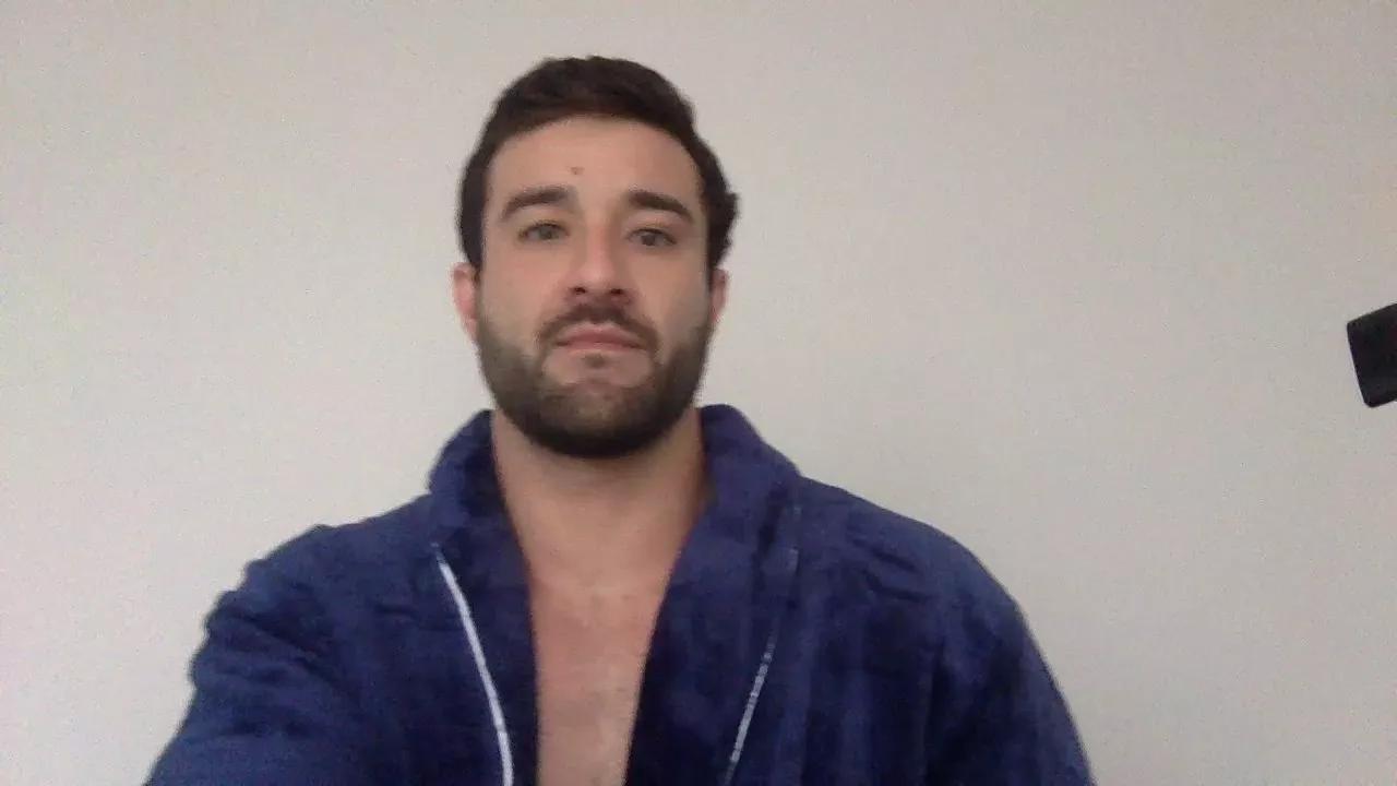 Goxtoso28 on Cam4 
