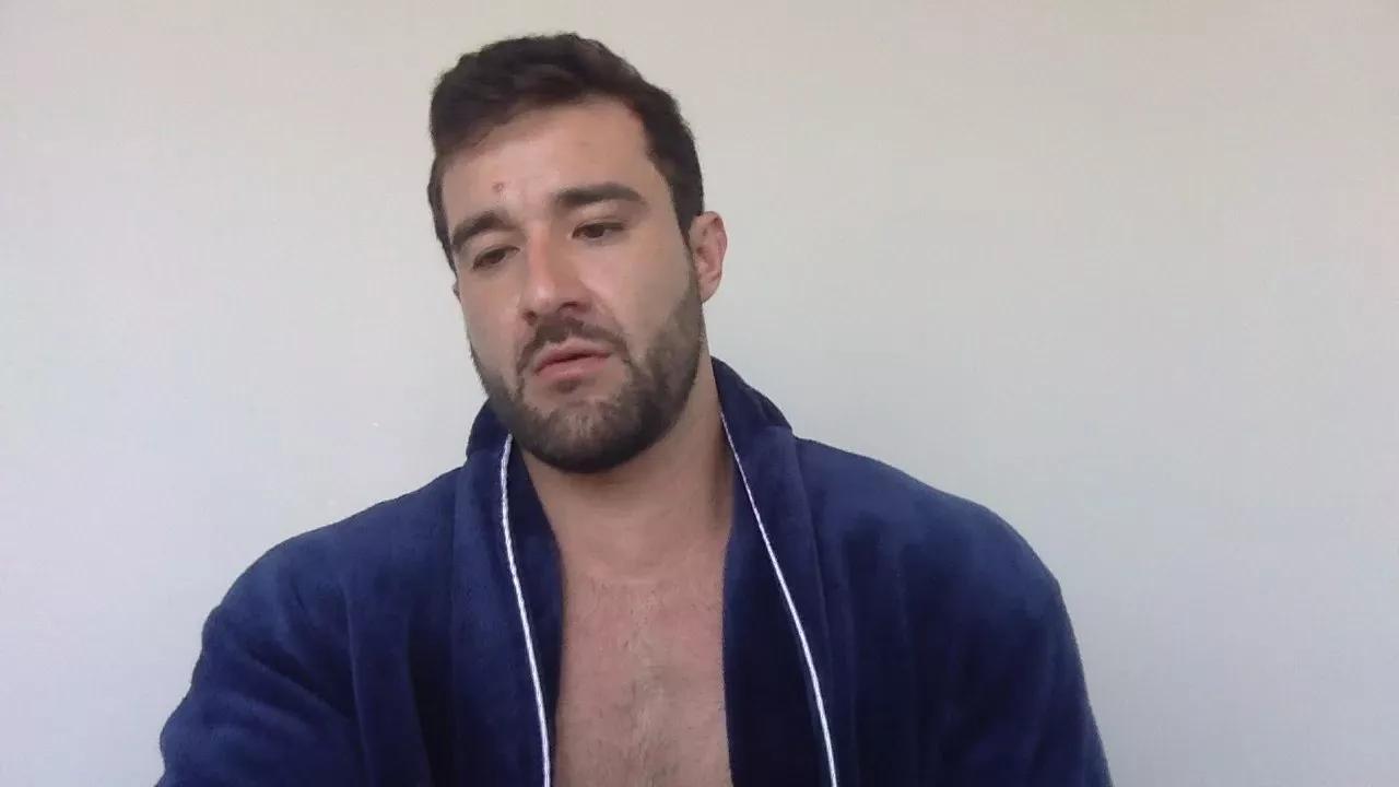 Goxtoso28 on Cam4 