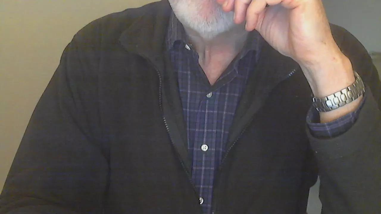 hairybull on Cam4 