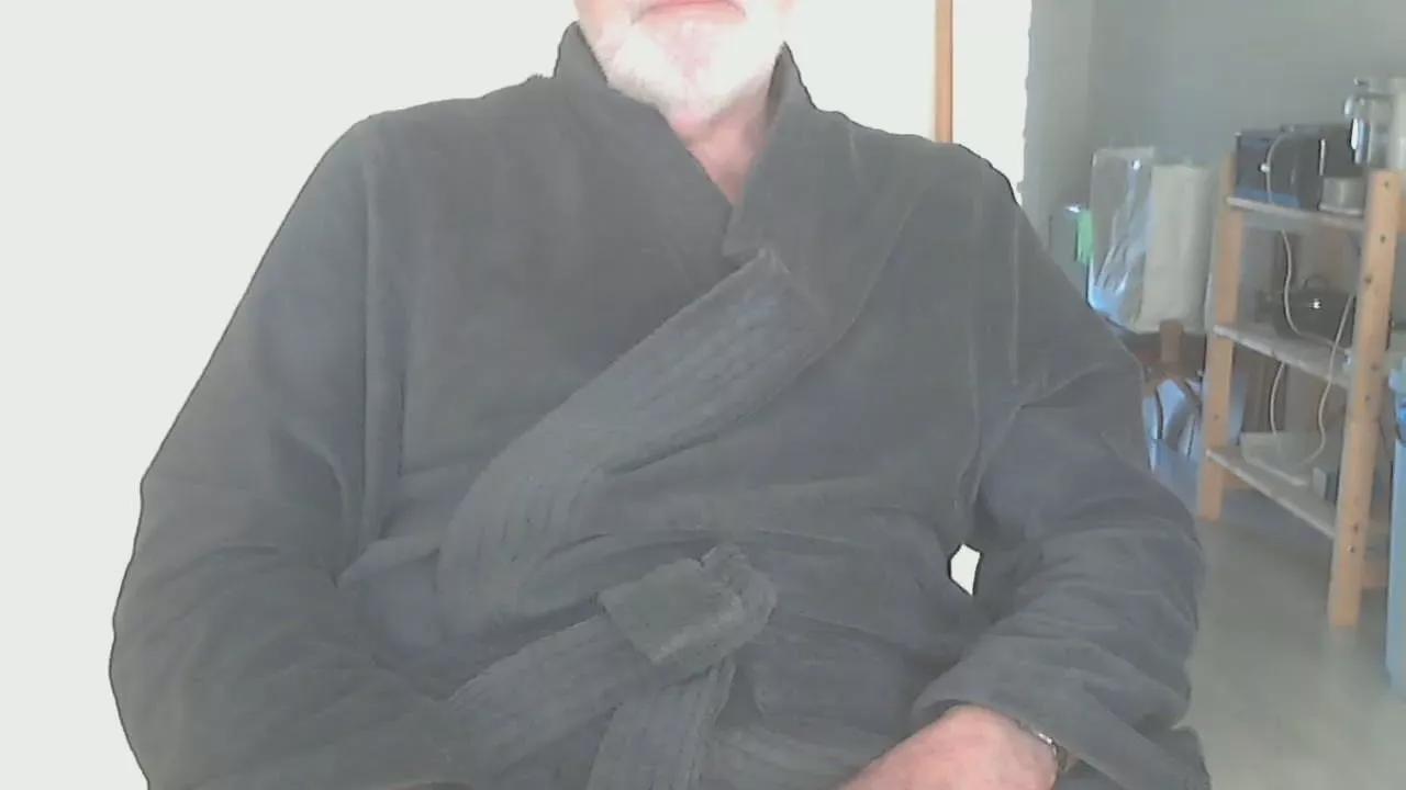 hairybull on Cam4 