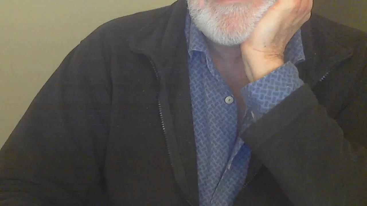 hairybull on Cam4 