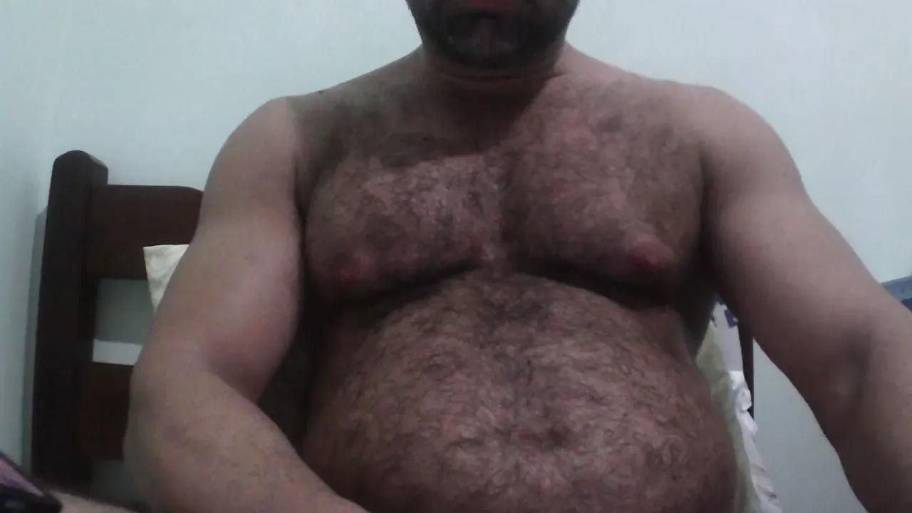 hairynhotguy on Cam4 