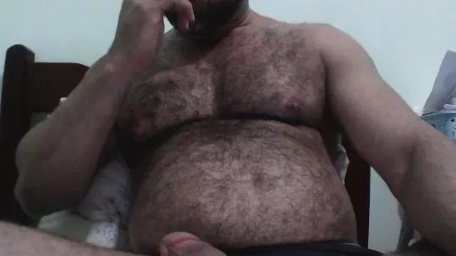 hairynhotguy on Cam4 