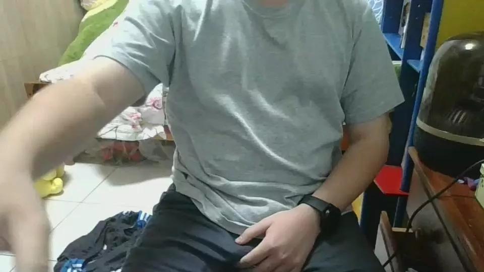 Happyboy708 on Cam4 