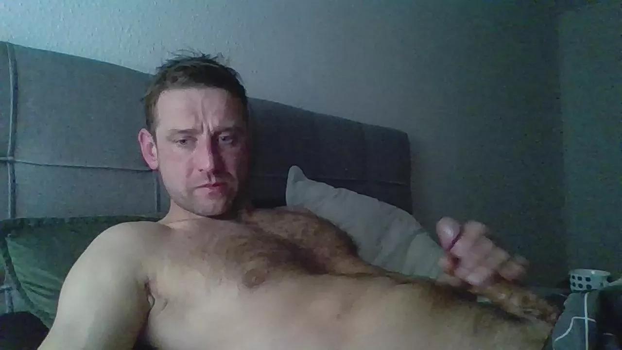 hartdickleon on Cam4 
