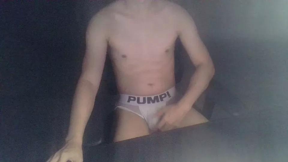 hazeboy84 on Cam4 