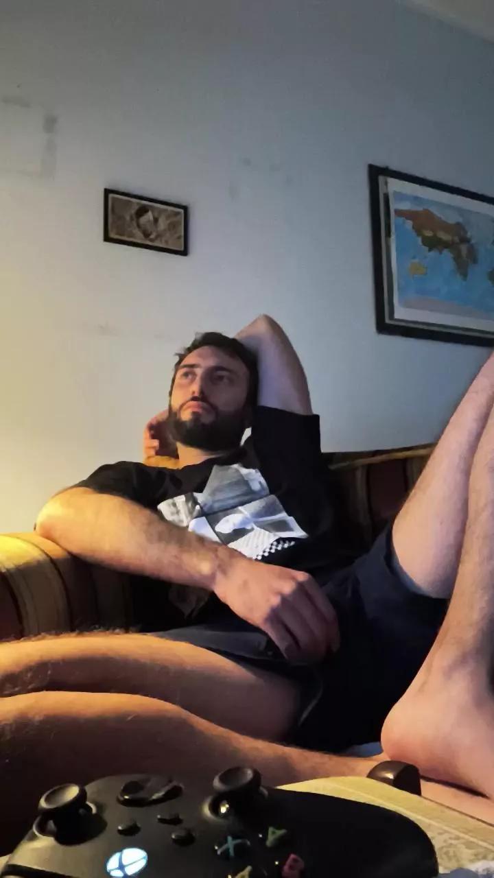Hellstar1 on Cam4 