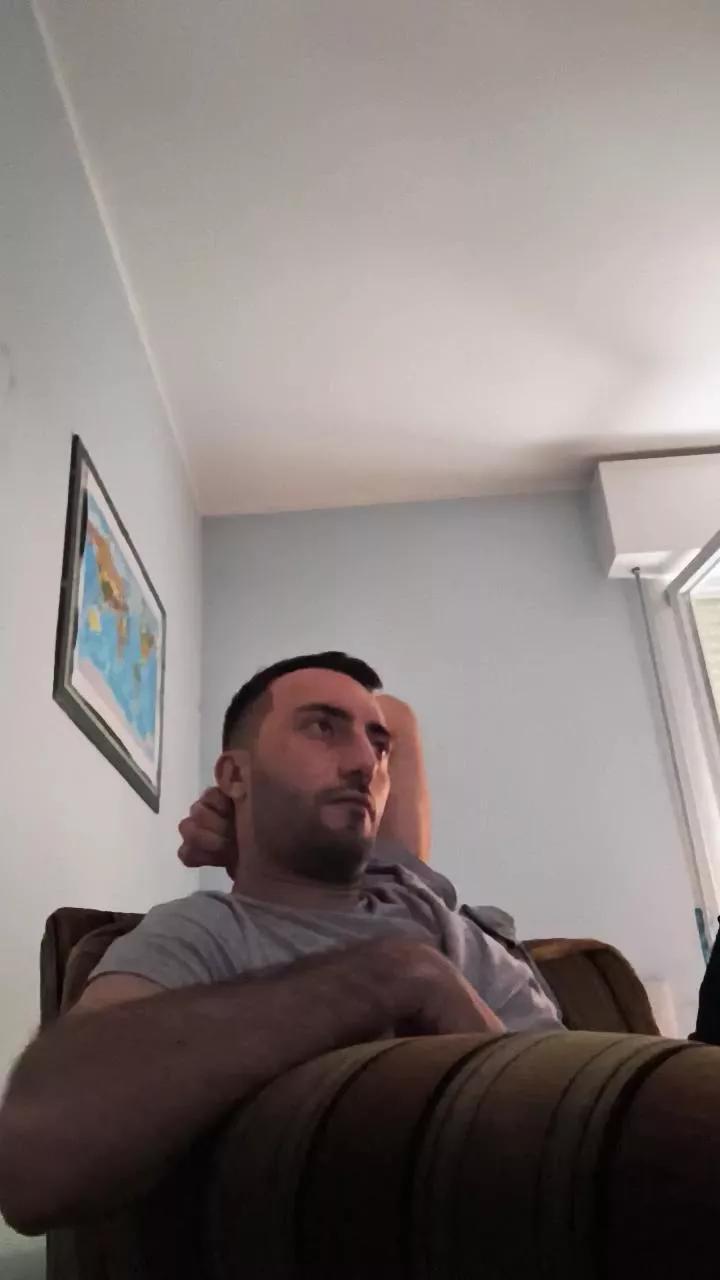 Hellstar1 on Cam4 