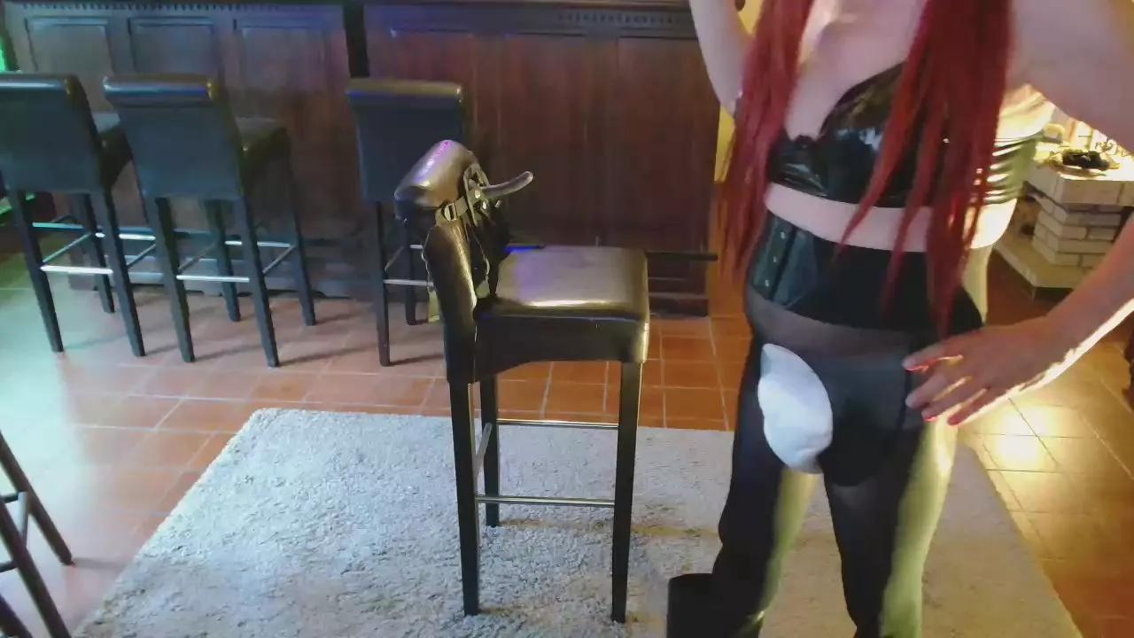 Horny_DWT on Cam4 