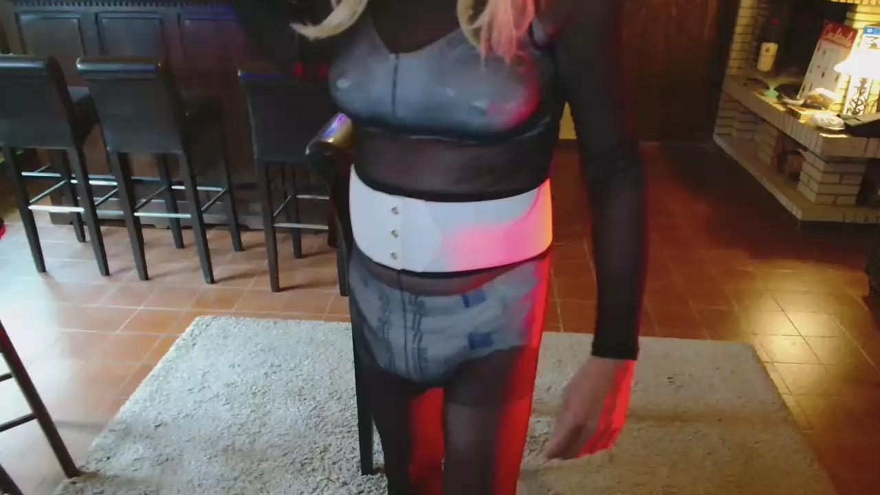 Horny_DWT on Cam4 