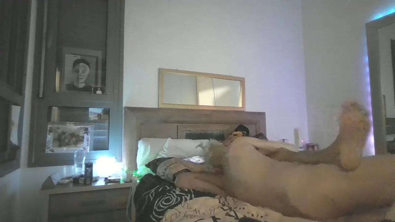 hotcoupleby —  #deepthroat #AssToMouth #striptease #anal #ass #blowjob #cum