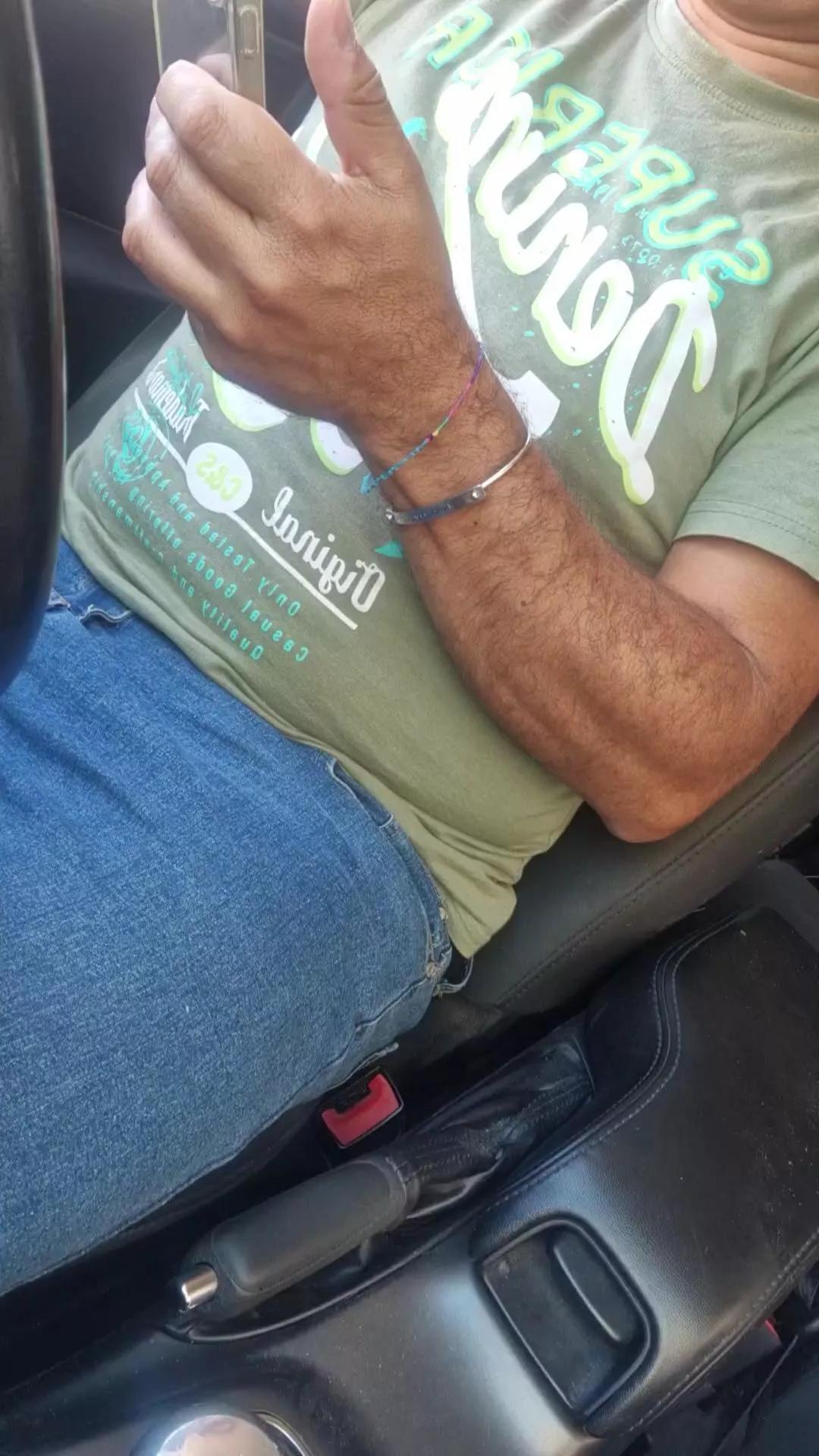 hotdaddyita on Cam4 