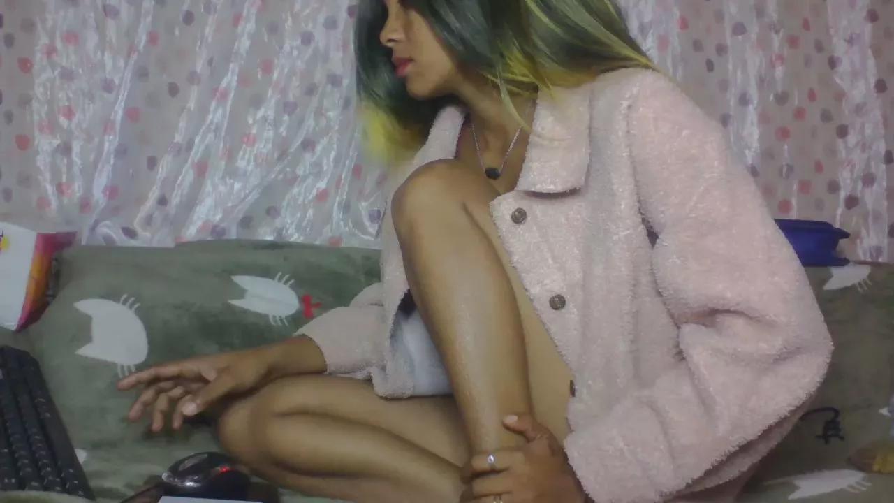 Iria_Love on Cam4 