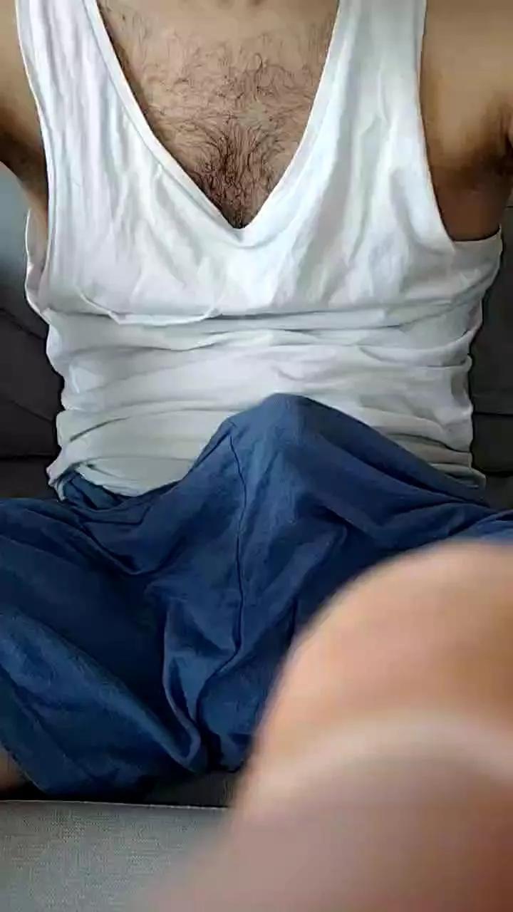 James22gg on Cam4 