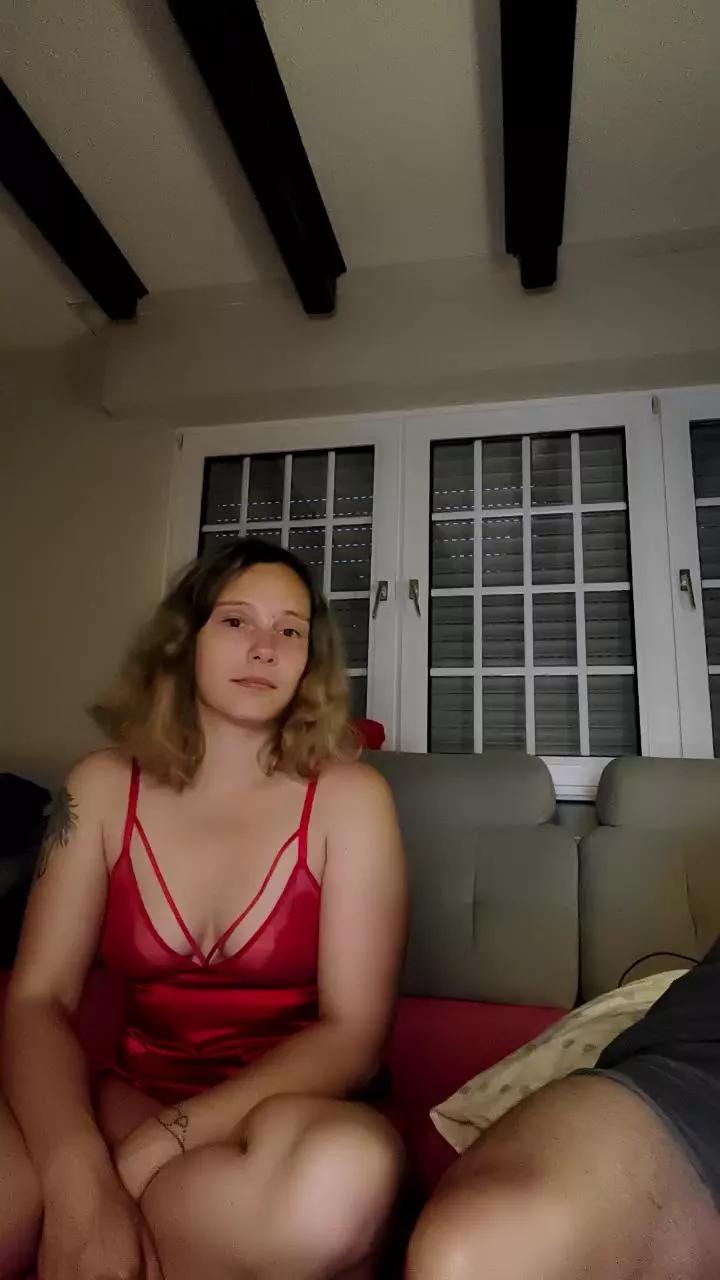 Jeunecouple3227 on Cam4 