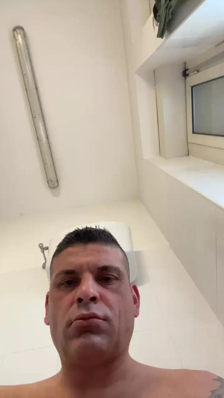 jhon2902 on Cam4 