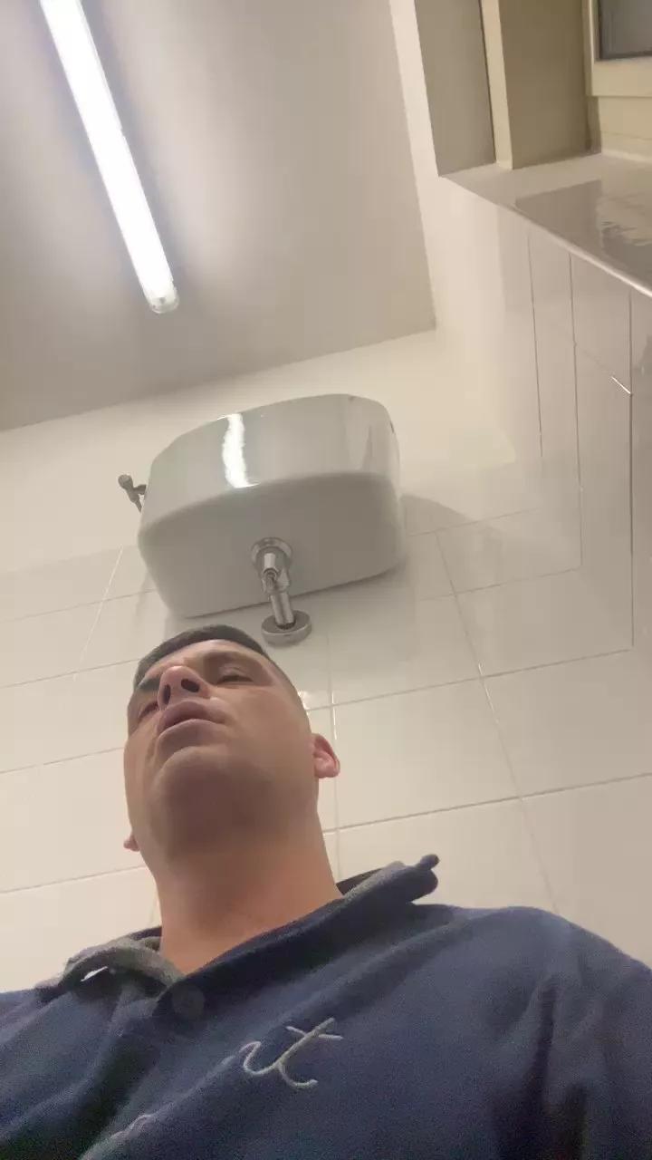 jhon2902 on Cam4 